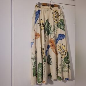 New without tags floral maxi skirt